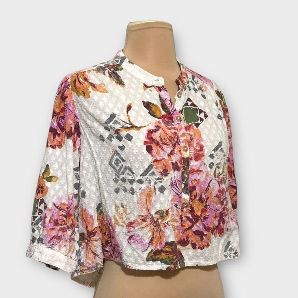Pilcro Floral Button-Front Puff Sleeve Blouse in White and Pink - Picture 7 of 10
